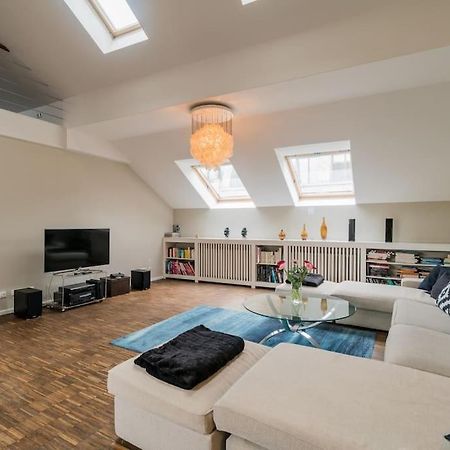 Ruhige Dachwohnung Mit Terrasse Berlin Mitte - Spacious Modern Rooftop Loft In Berlin Mitte Luaran gambar