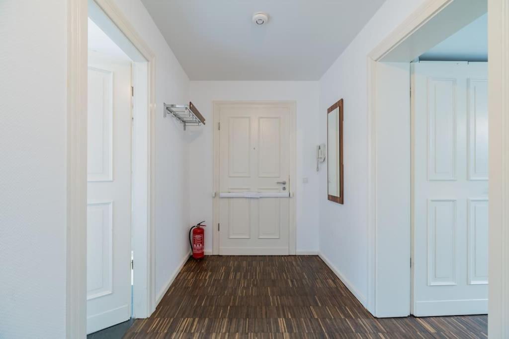 Ruhige Dachwohnung Mit Terrasse Berlin Mitte - Spacious Modern Rooftop Loft In Berlin Mitte Luaran gambar