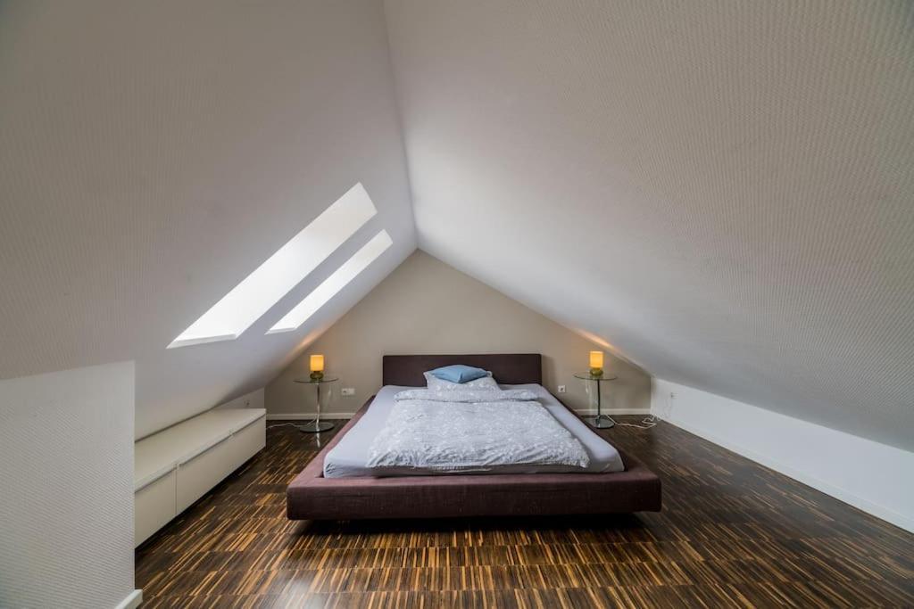 Ruhige Dachwohnung Mit Terrasse Berlin Mitte - Spacious Modern Rooftop Loft In Berlin Mitte Luaran gambar