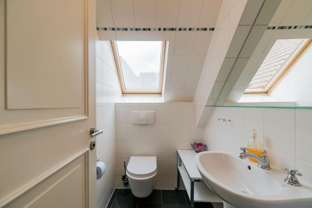 Ruhige Dachwohnung Mit Terrasse Berlin Mitte - Spacious Modern Rooftop Loft In Berlin Mitte Luaran gambar